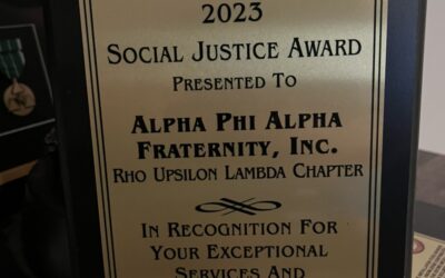 Rho Upsilon Lambda Chapter of Alpha Phi Alpha Fraternity, Inc. Receive Award at NAACP Banquet